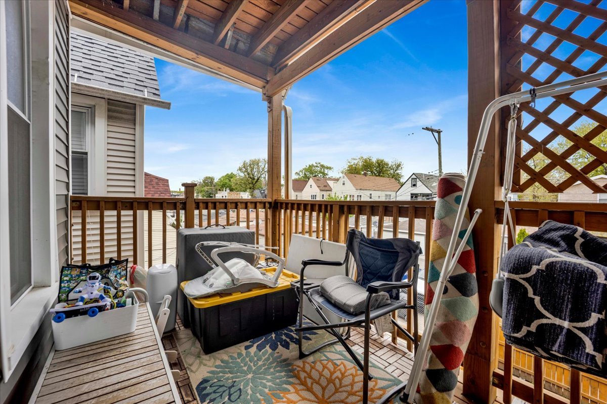 1821 North Tripp Avenue Chicago IL 60639