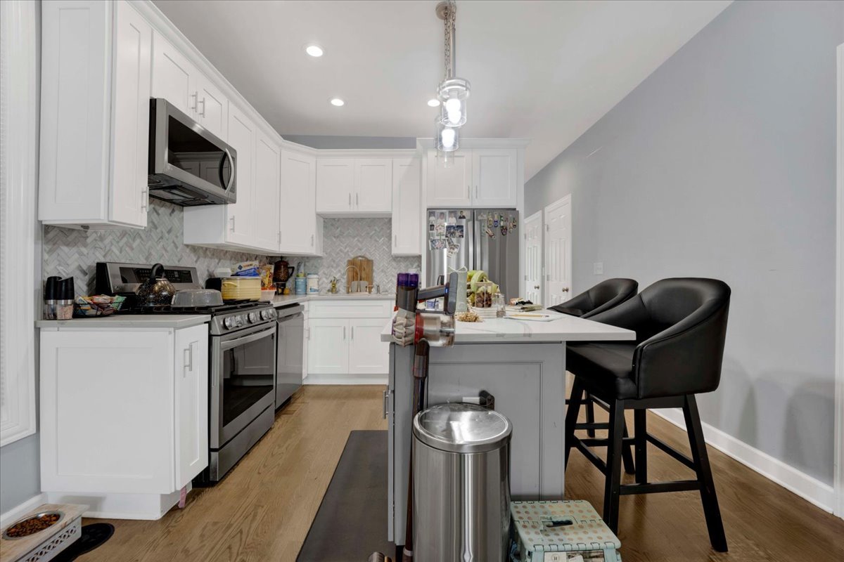 1821 North Tripp Avenue Chicago IL 60639
