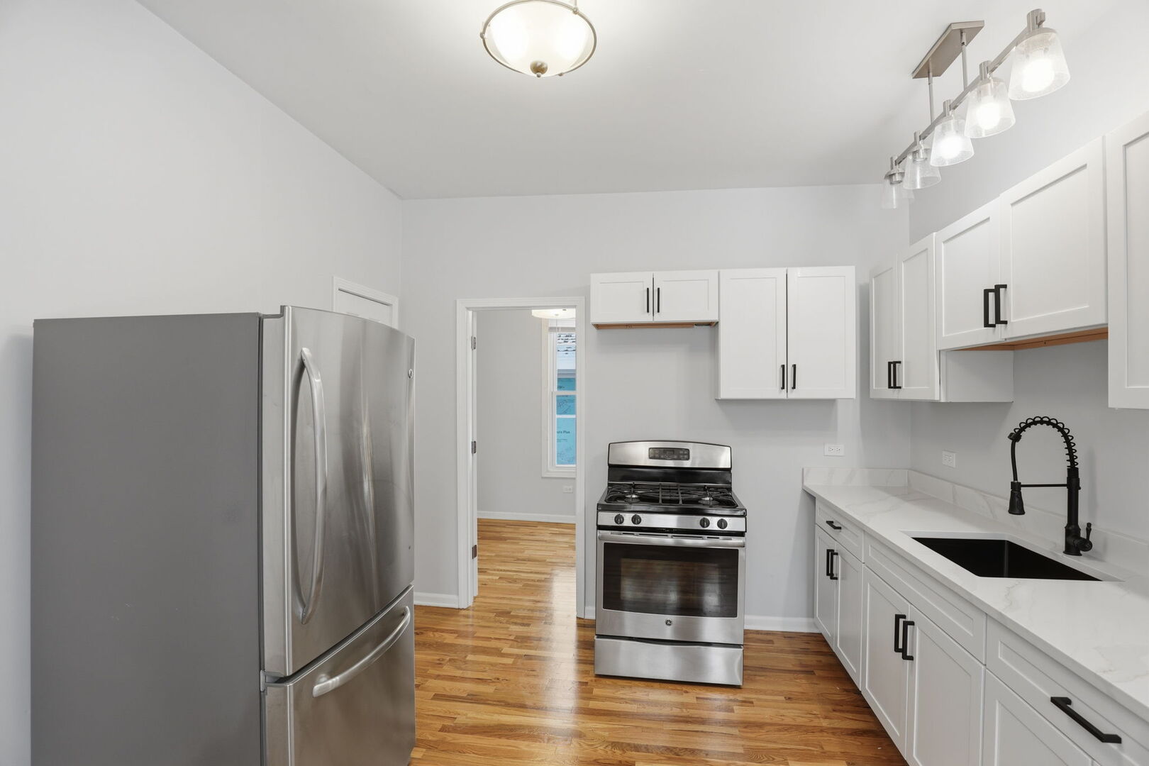 5256 South Carpenter Street Chicago IL 60609