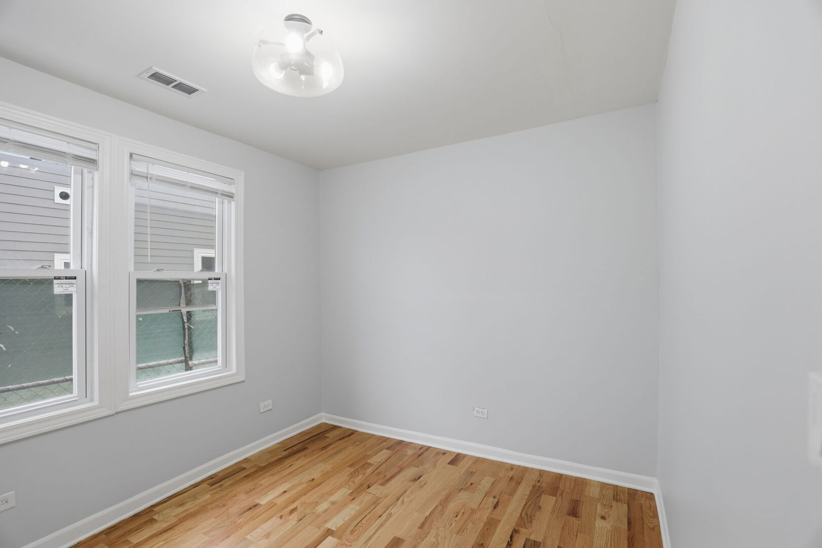 5256 South Carpenter Street Chicago IL 60609