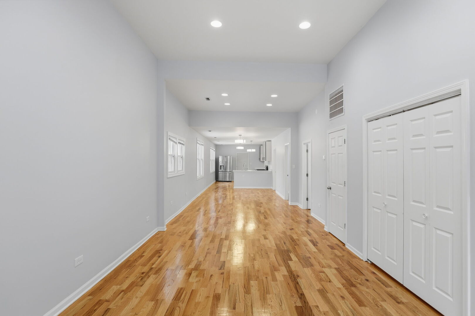 5256 South Carpenter Street Chicago IL 60609
