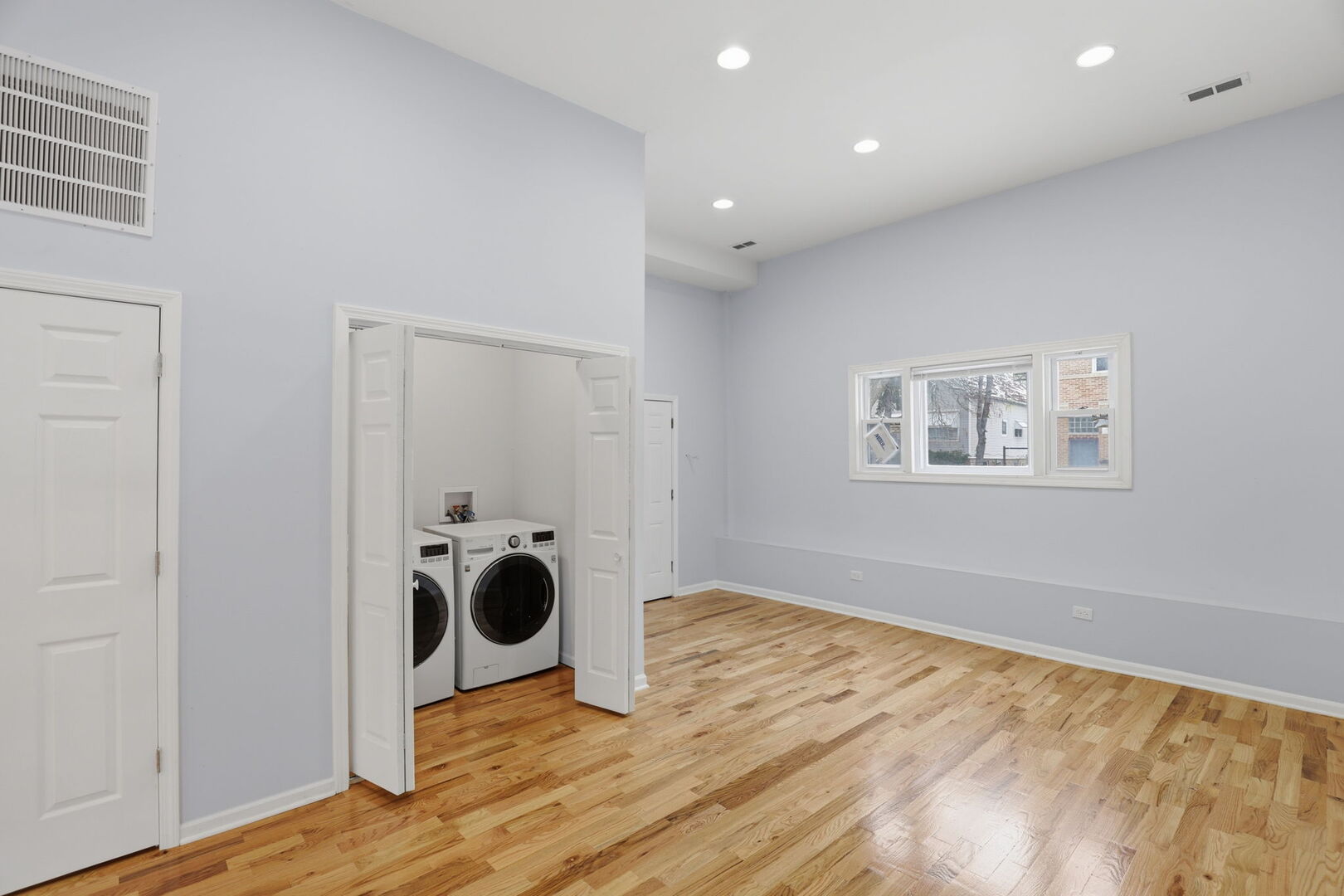 5256 South Carpenter Street Chicago IL 60609