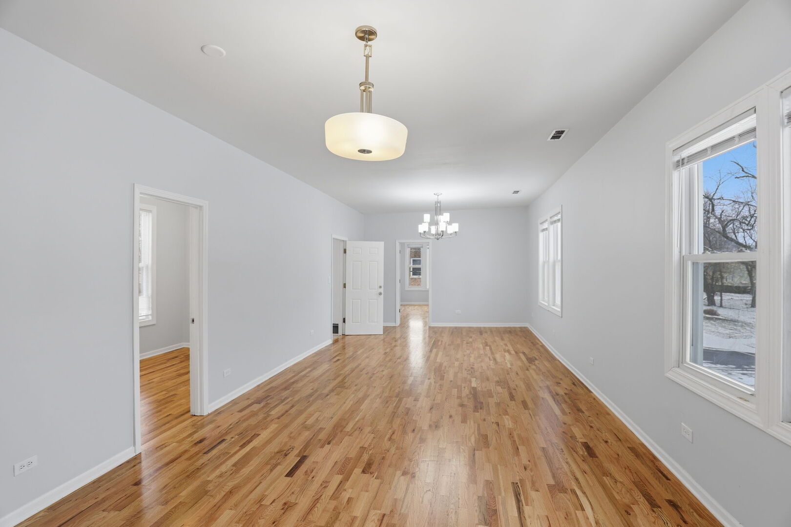 5256 South Carpenter Street Chicago IL 60609