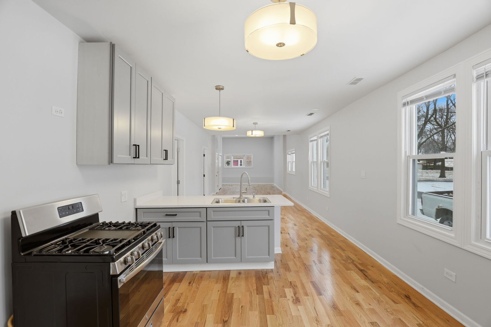 5256 South Carpenter Street Chicago IL 60609