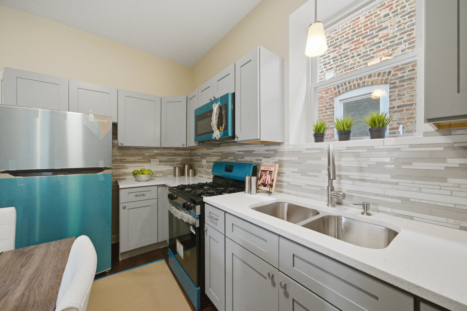4046 West 21st Street Chicago IL 60623