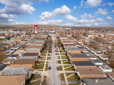 341 Crandon Avenue Calumet City IL 60409