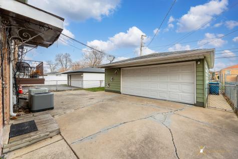 341 Crandon Avenue Calumet City IL 60409