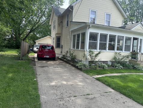 527 Hoyles Avenue Aurora IL 60505