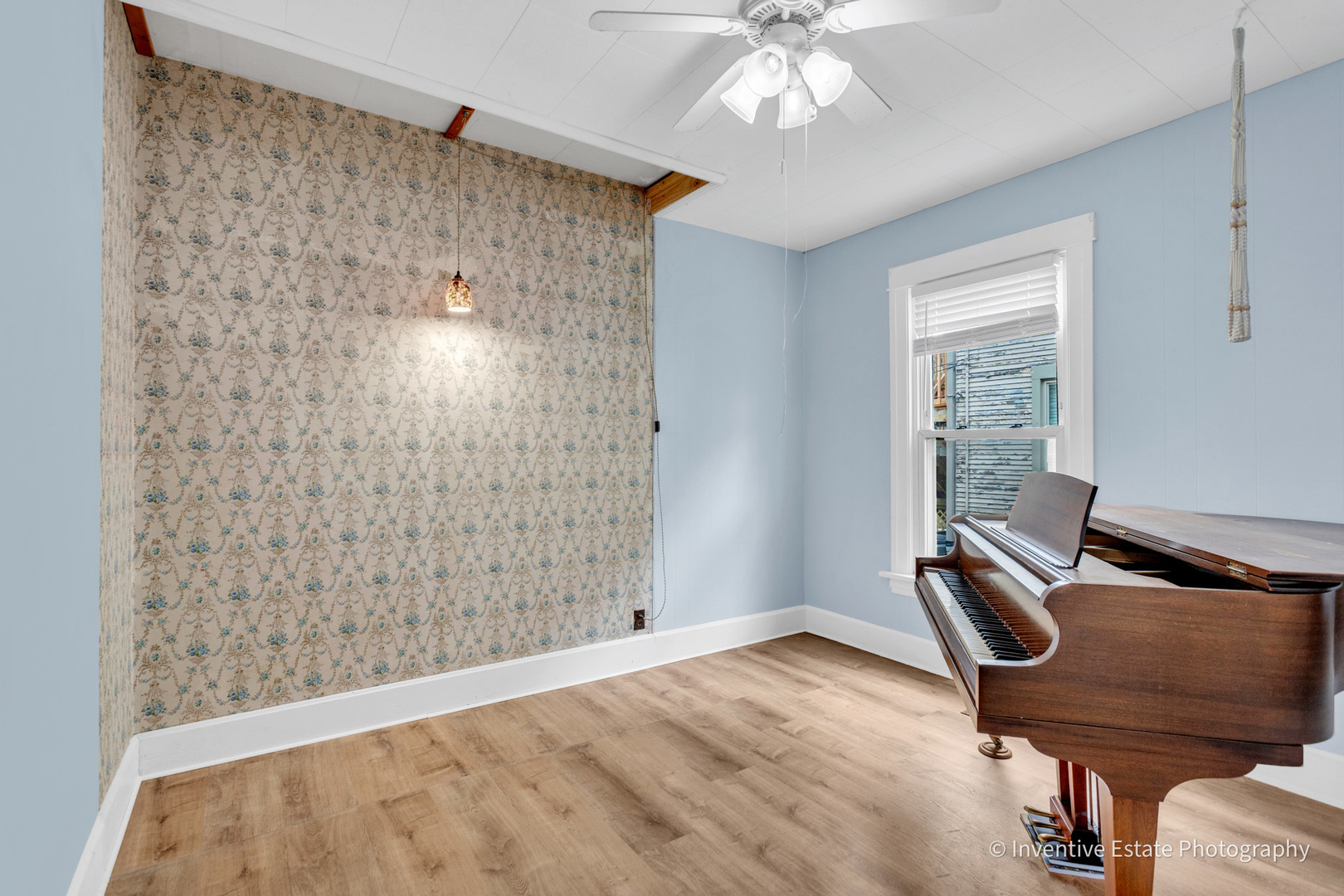 211 North Wright Street Naperville IL 60540