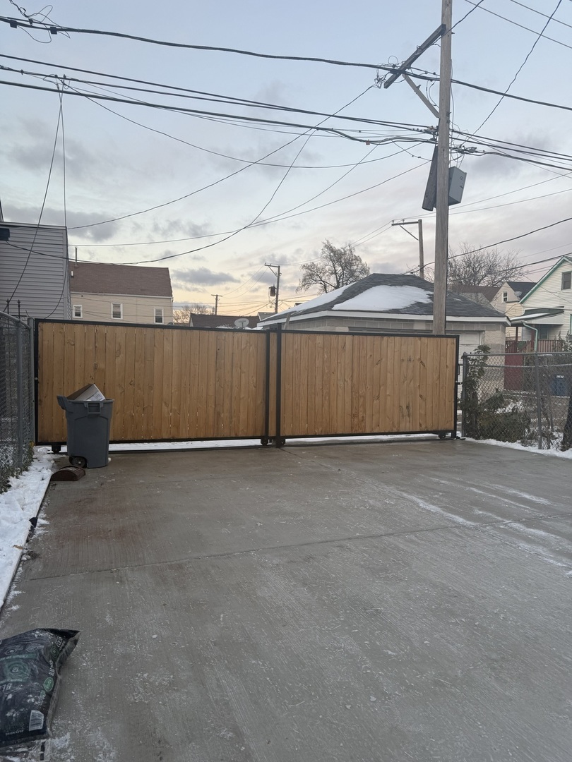 1818 West 46th Street Chicago IL 60609