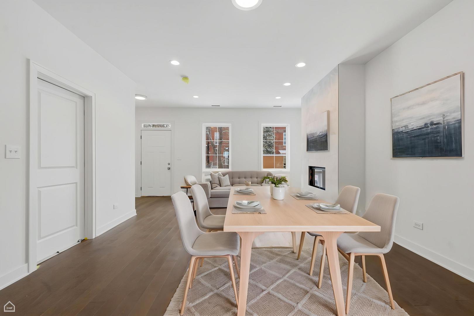 2832 West Wilcox Street Chicago IL 60612