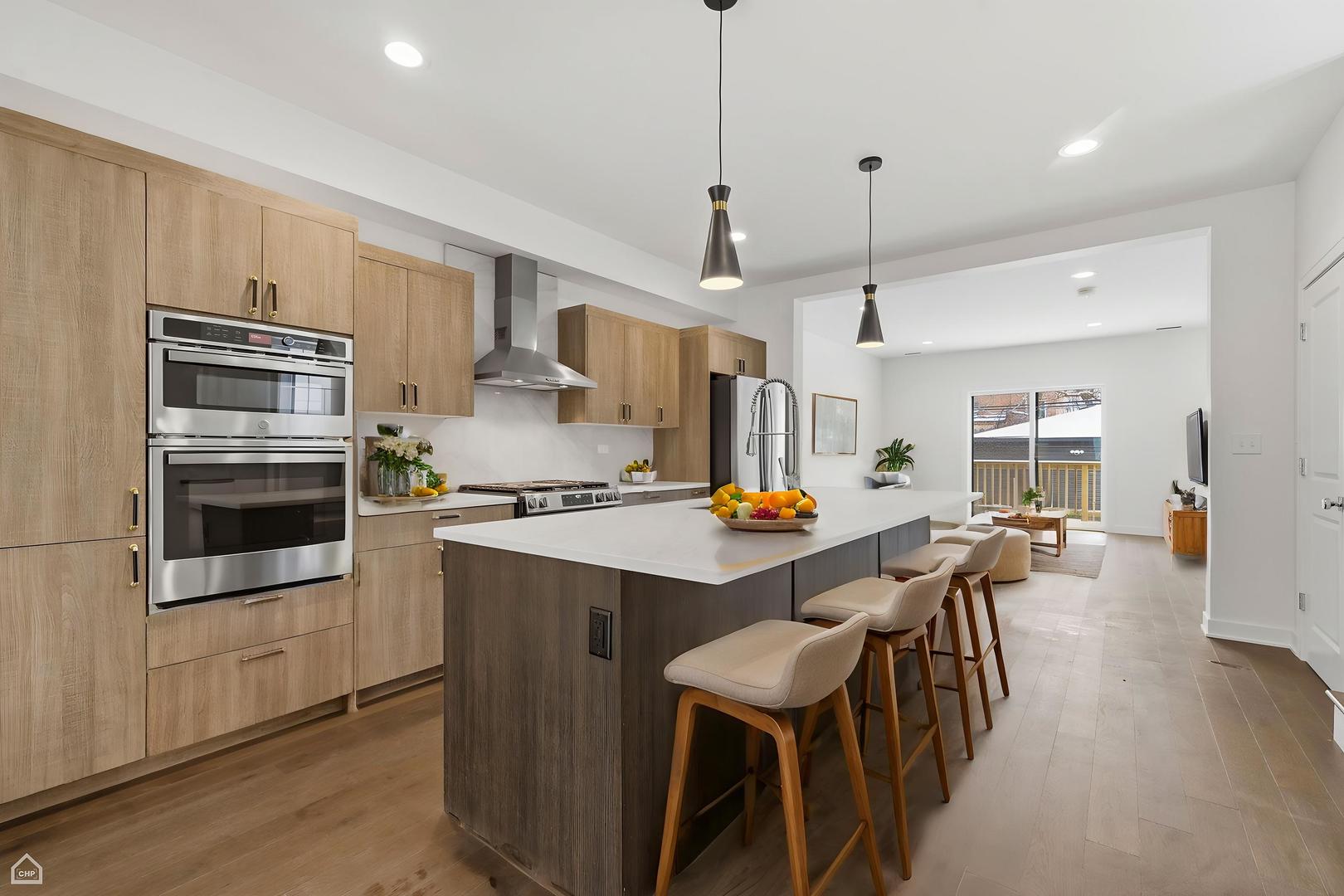 2832 West Wilcox Street Chicago IL 60612
