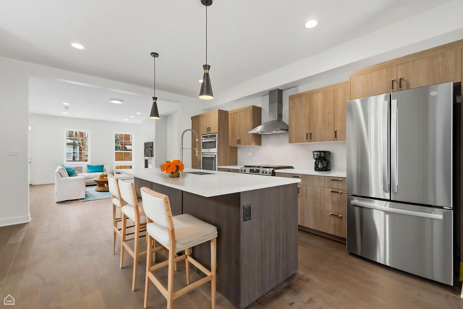 2832 West Wilcox Street Chicago IL 60612