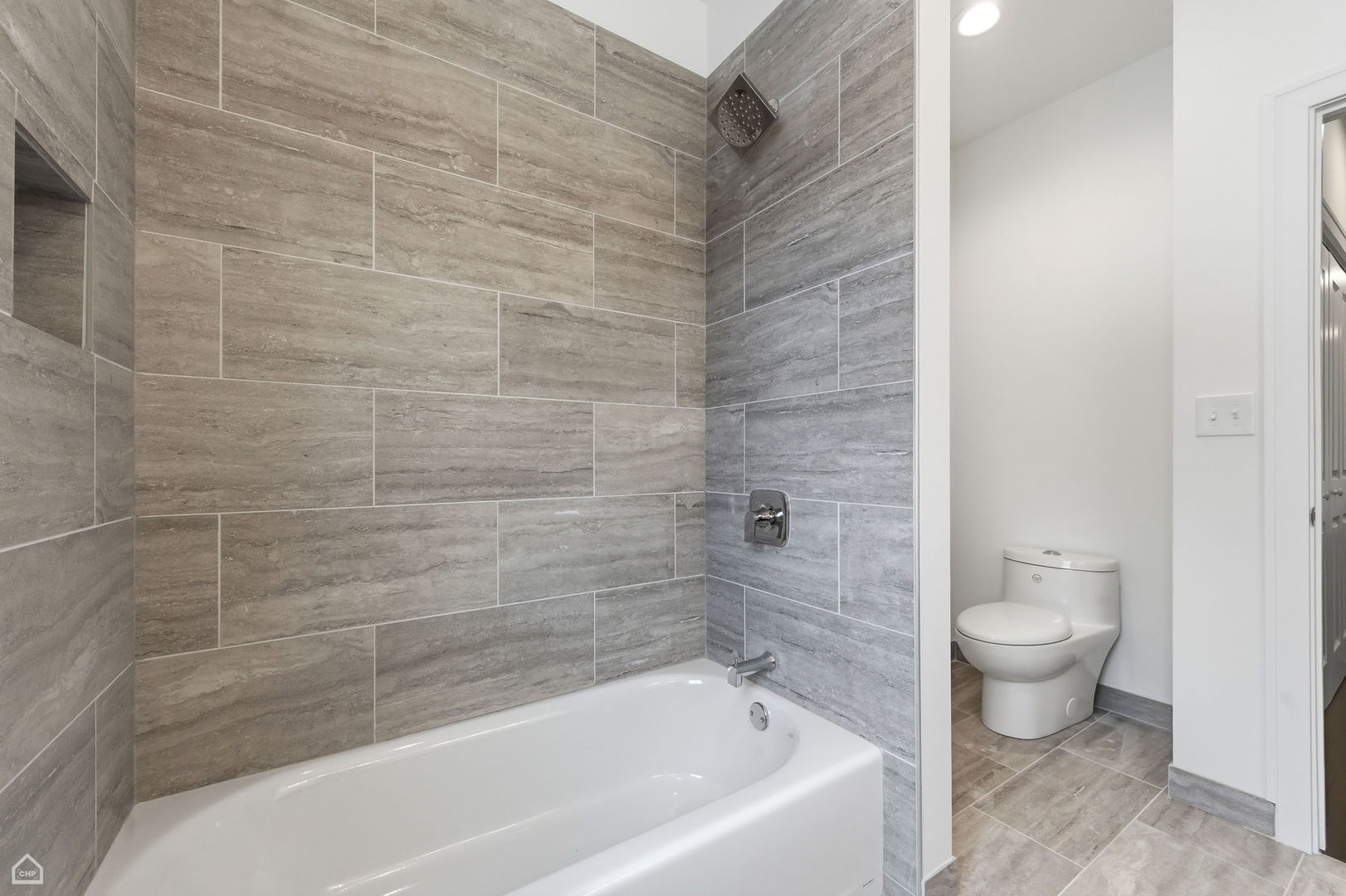 2832 West Wilcox Street Chicago IL 60612