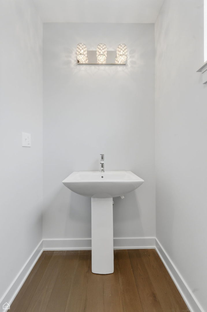 2832 West Wilcox Street Chicago IL 60612
