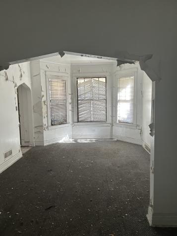 11576 South State Street Chicago IL 60628