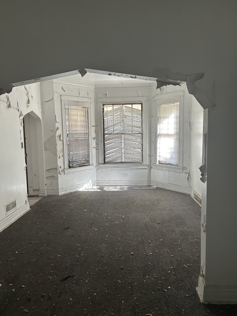 11576 South State Street Chicago IL 60628