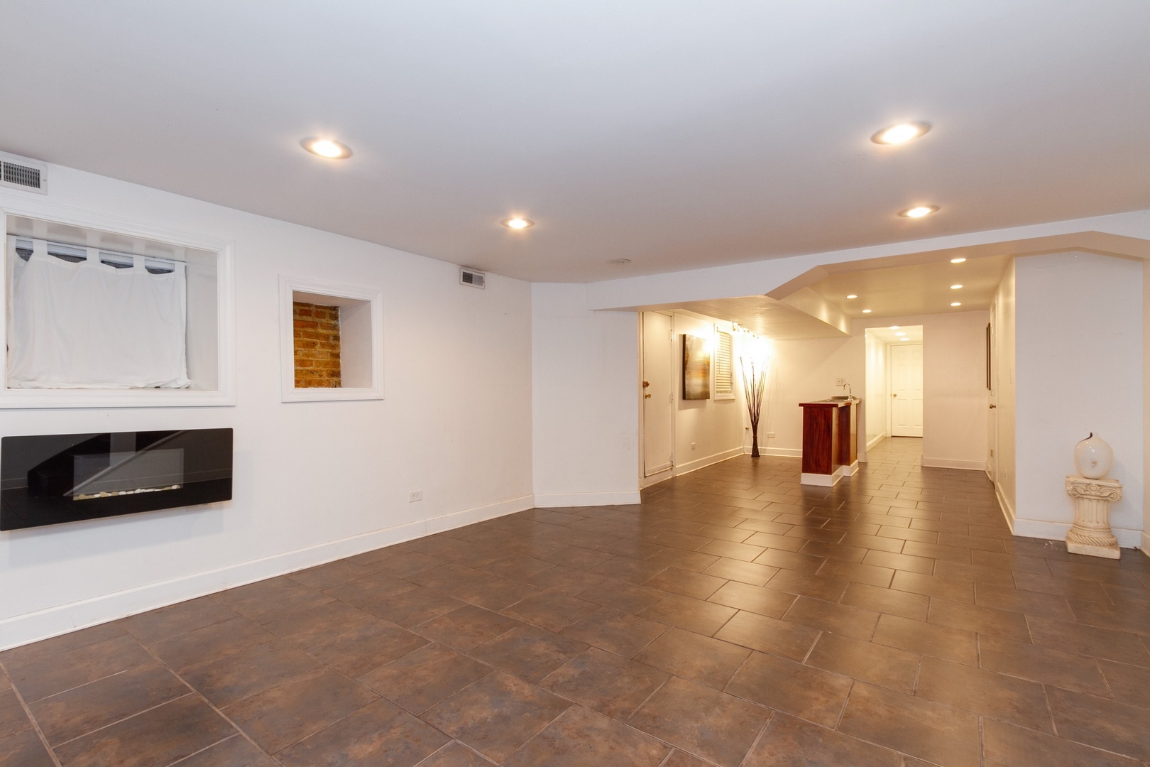 4812 South Langley Avenue Chicago IL 60615