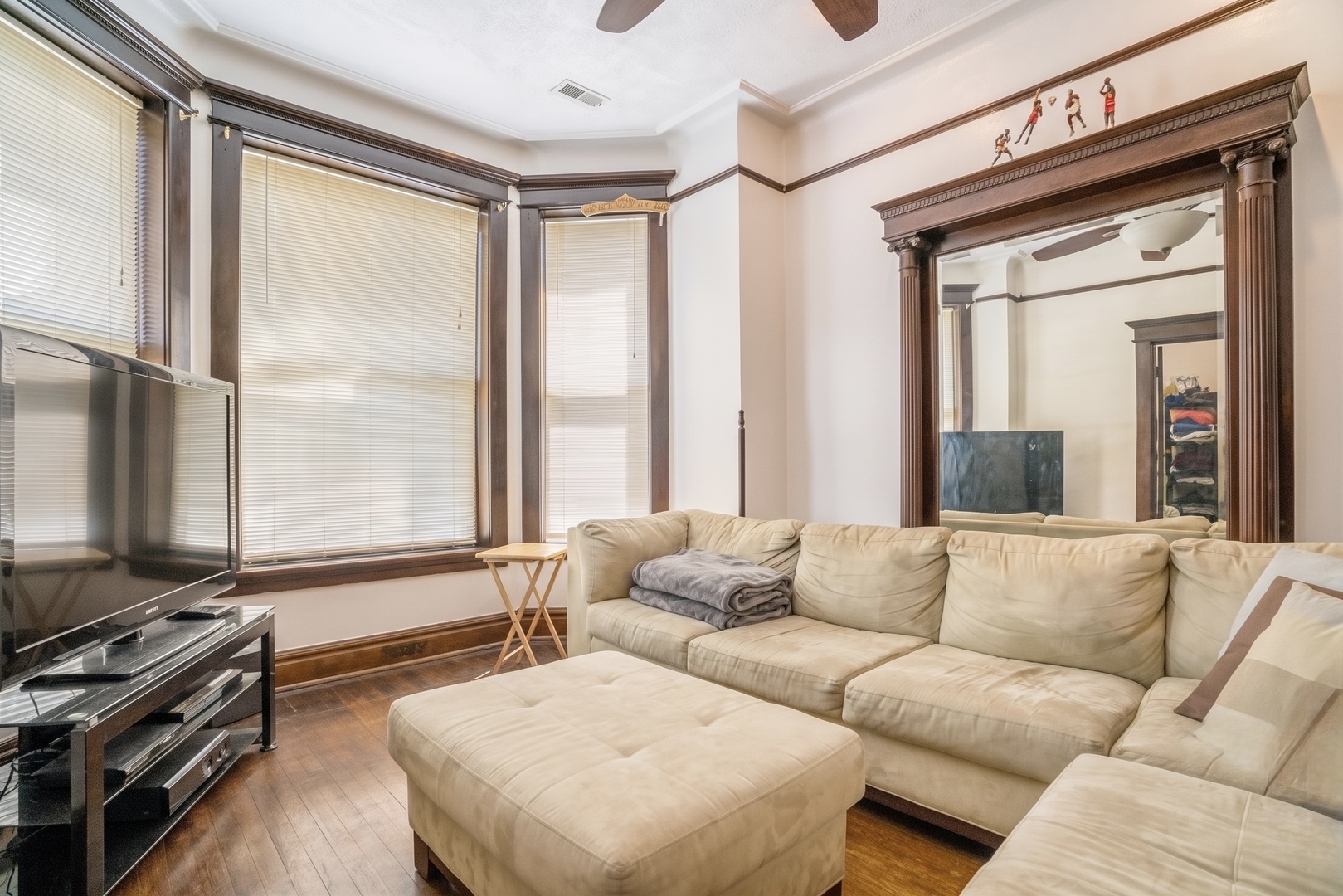 4812 South Langley Avenue Chicago IL 60615