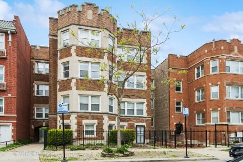 6838 South Clyde Avenue Chicago IL 60649