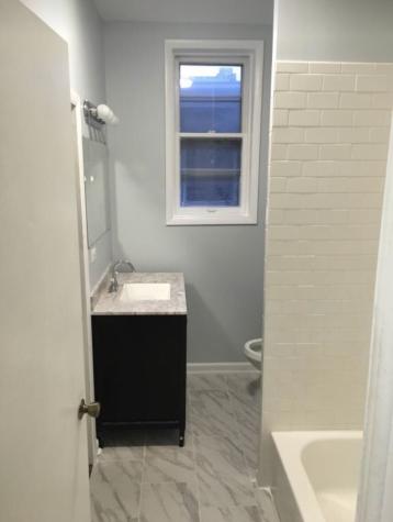 6838 South Clyde Avenue Chicago IL 60649