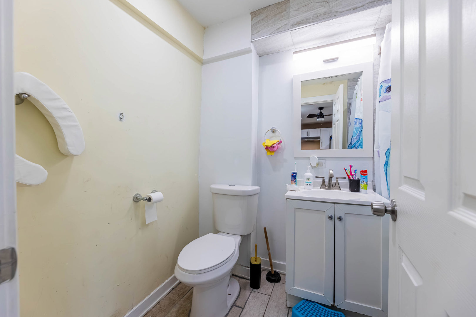 5737 South Laflin Street Chicago IL 60636