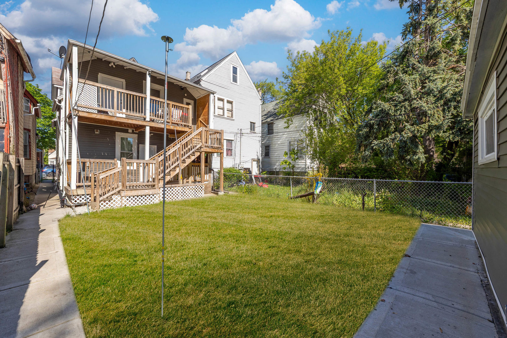 5737 South Laflin Street Chicago IL 60636