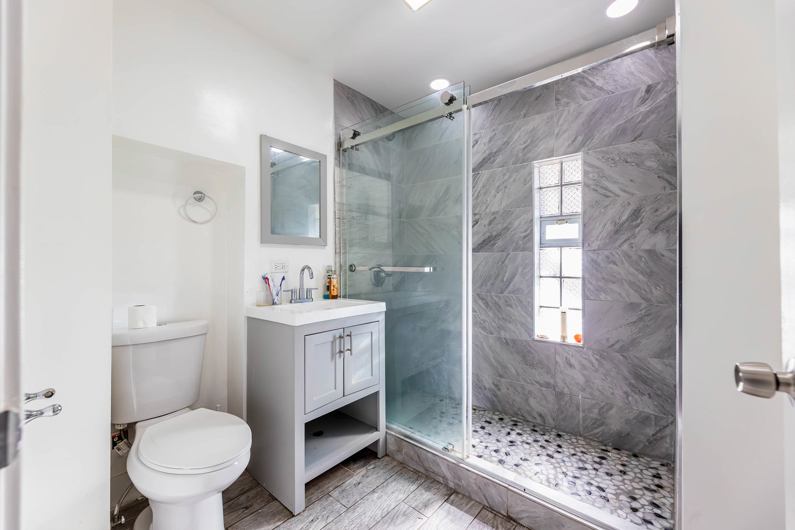 5737 South Laflin Street Chicago IL 60636