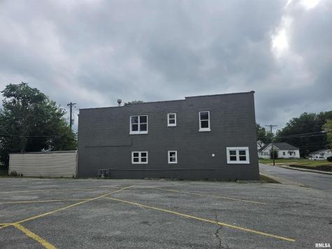 101 East Webster Street Benton IL 62812
