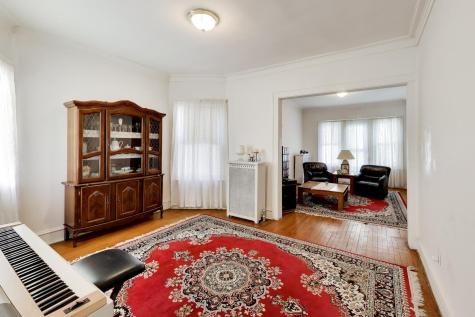 4925 North Troy Street Chicago IL 60625