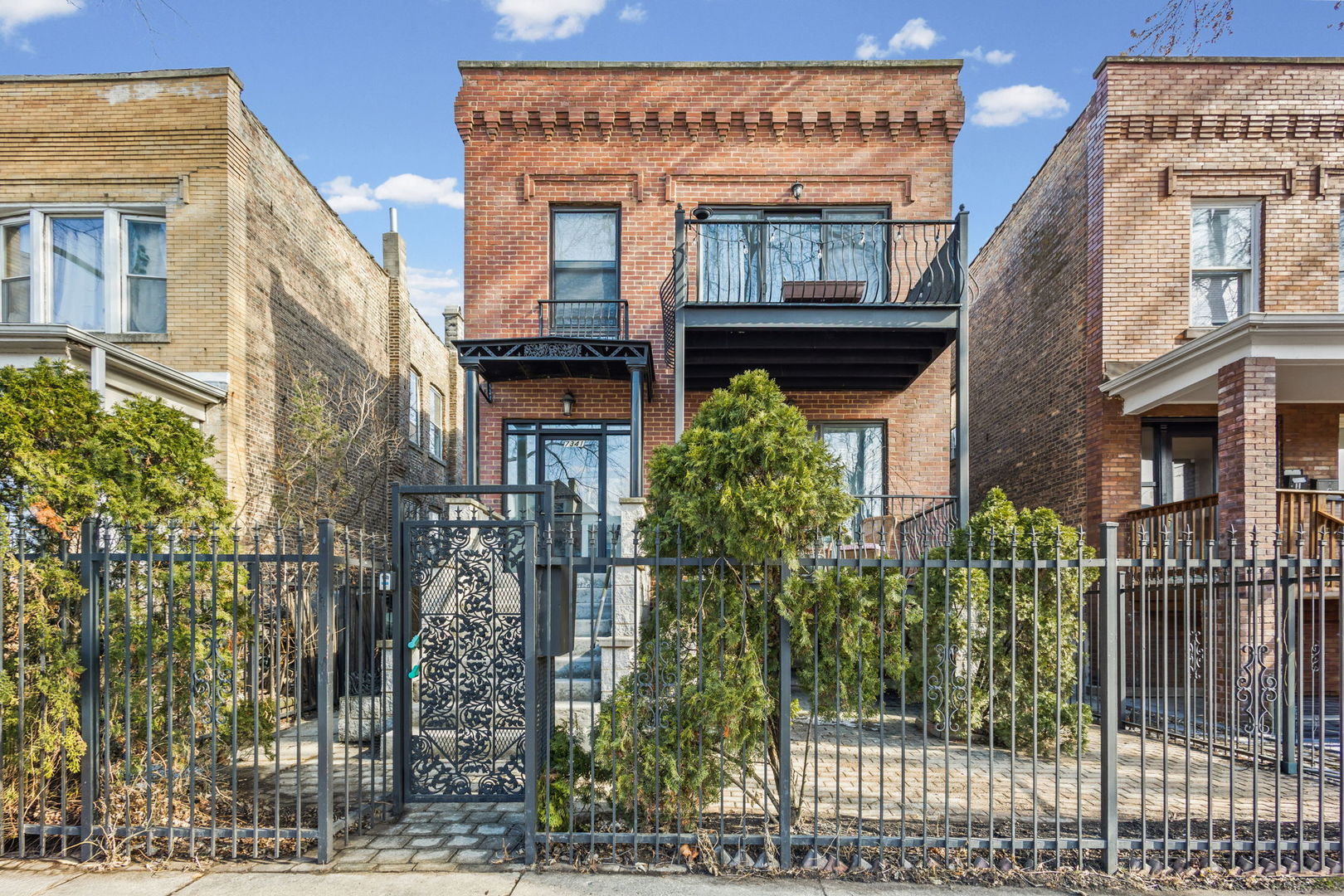 7341 North Honore Street Chicago IL 60626