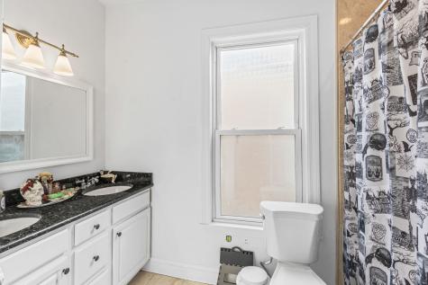 7341 North Honore Street Chicago IL 60626