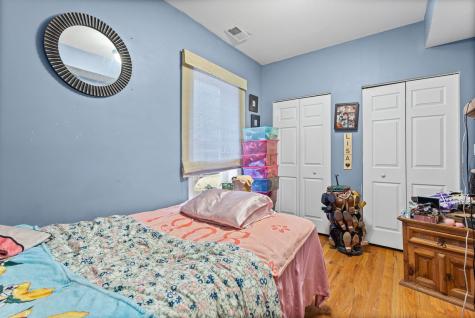 7341 North Honore Street Chicago IL 60626