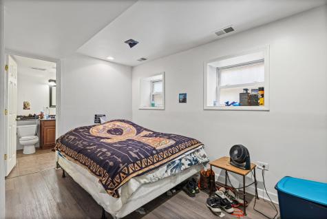 7341 North Honore Street Chicago IL 60626