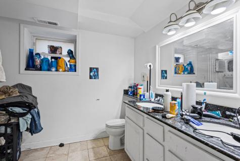 7341 North Honore Street Chicago IL 60626