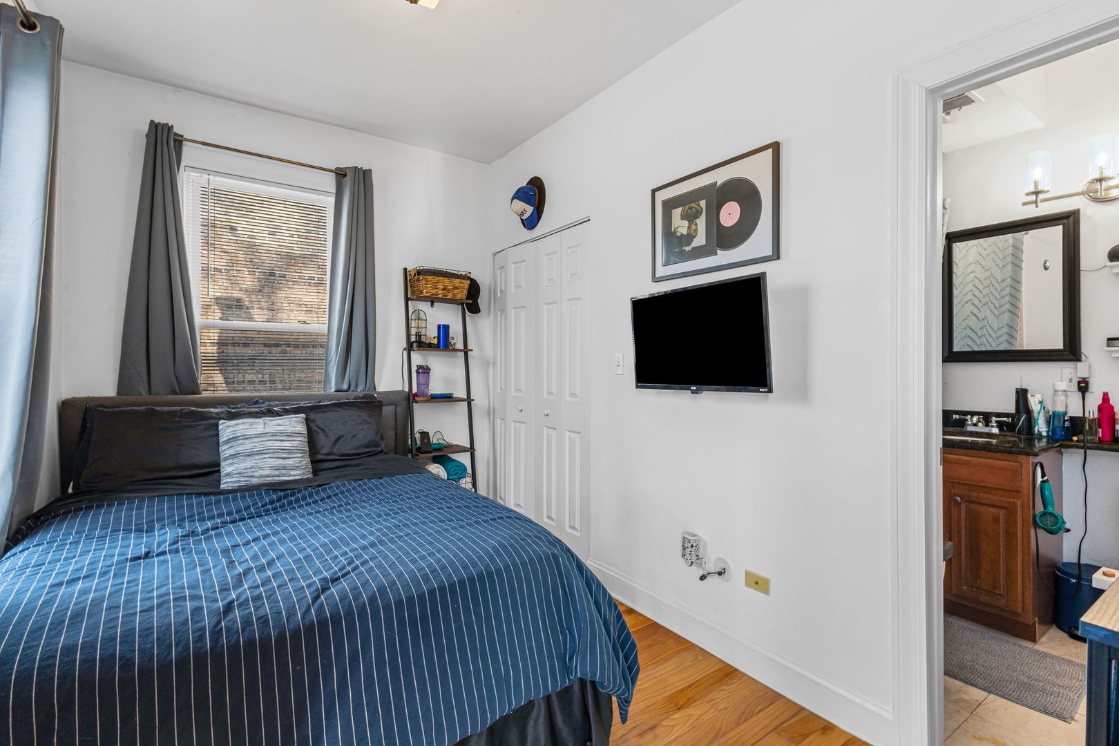 7341 North Honore Street Chicago IL 60626