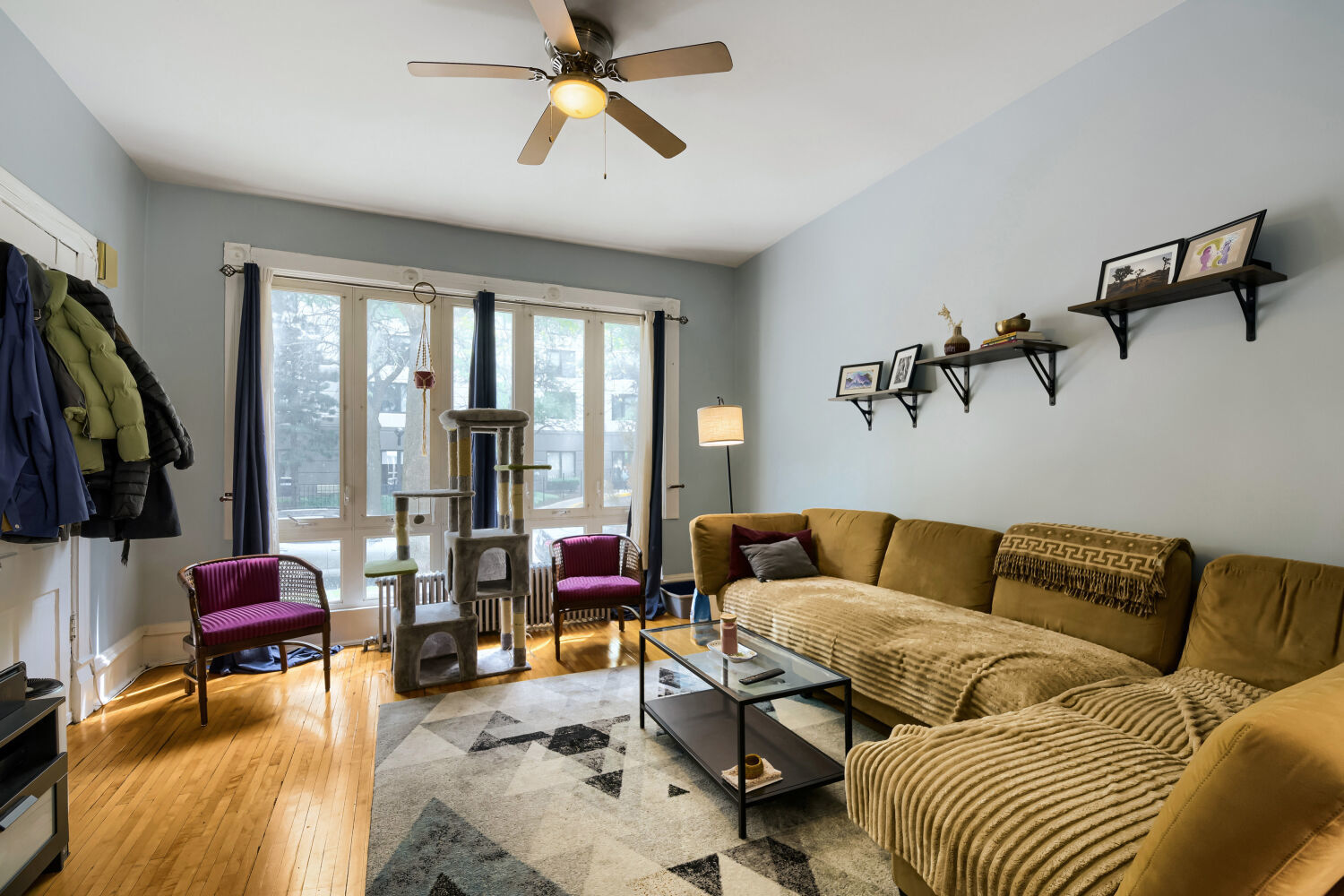 2068 North Campbell Avenue Chicago IL 60647