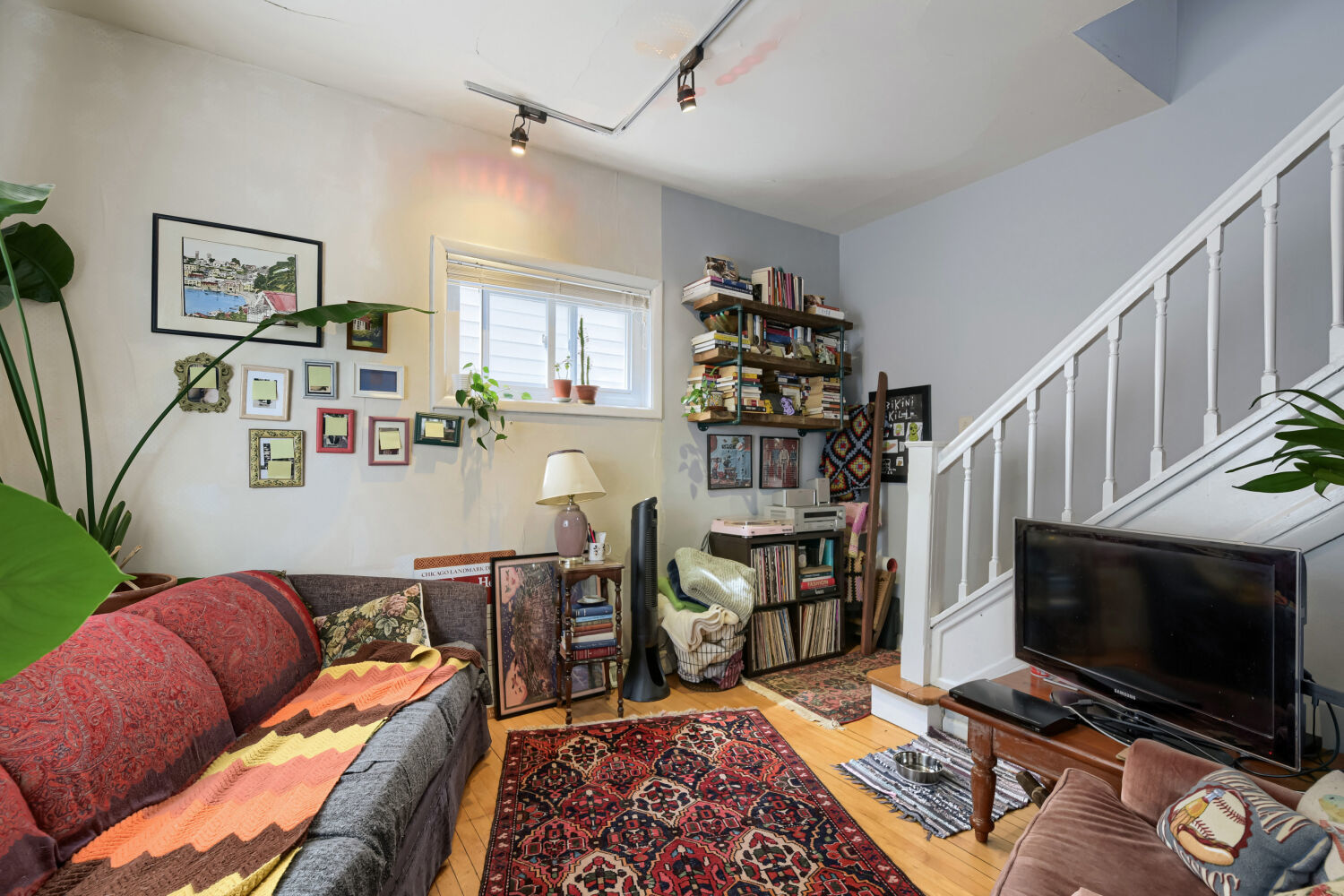 2068 North Campbell Avenue Chicago IL 60647