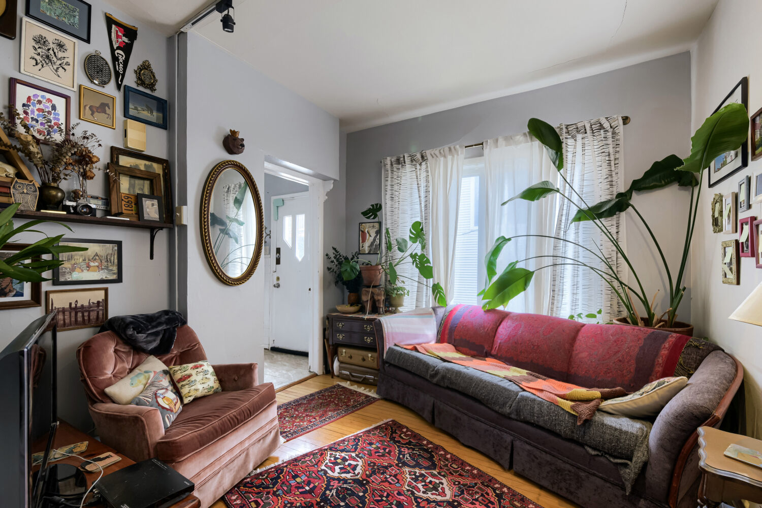 2068 North Campbell Avenue Chicago IL 60647