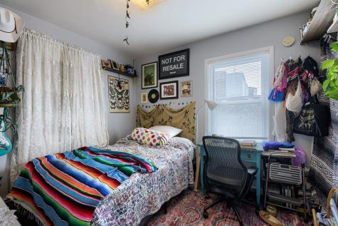 2068 North Campbell Avenue Chicago IL 60647