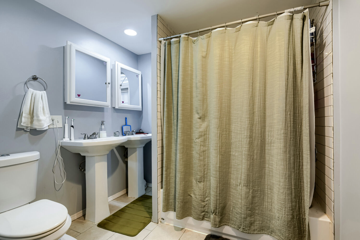 2068 North Campbell Avenue Chicago IL 60647