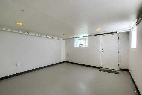 2068 North Campbell Avenue Chicago IL 60647