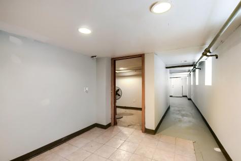 2068 North Campbell Avenue Chicago IL 60647