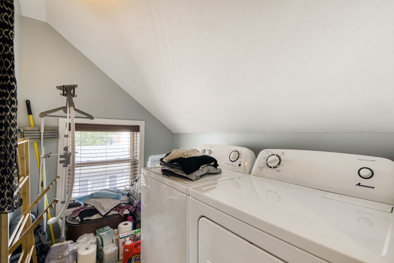 2068 North Campbell Avenue Chicago IL 60647
