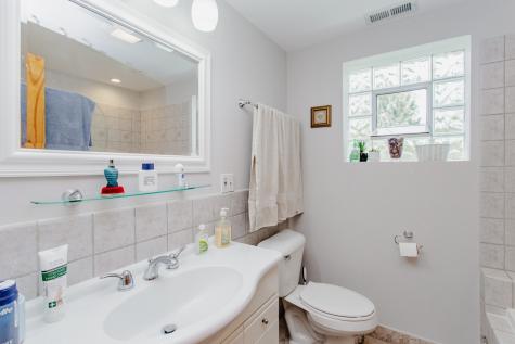 4340 Kolze Avenue Schiller Park IL 60176