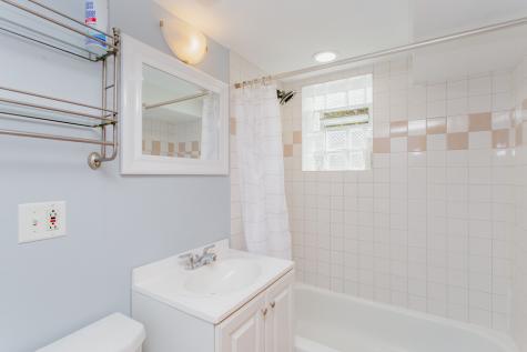 4340 Kolze Avenue Schiller Park IL 60176