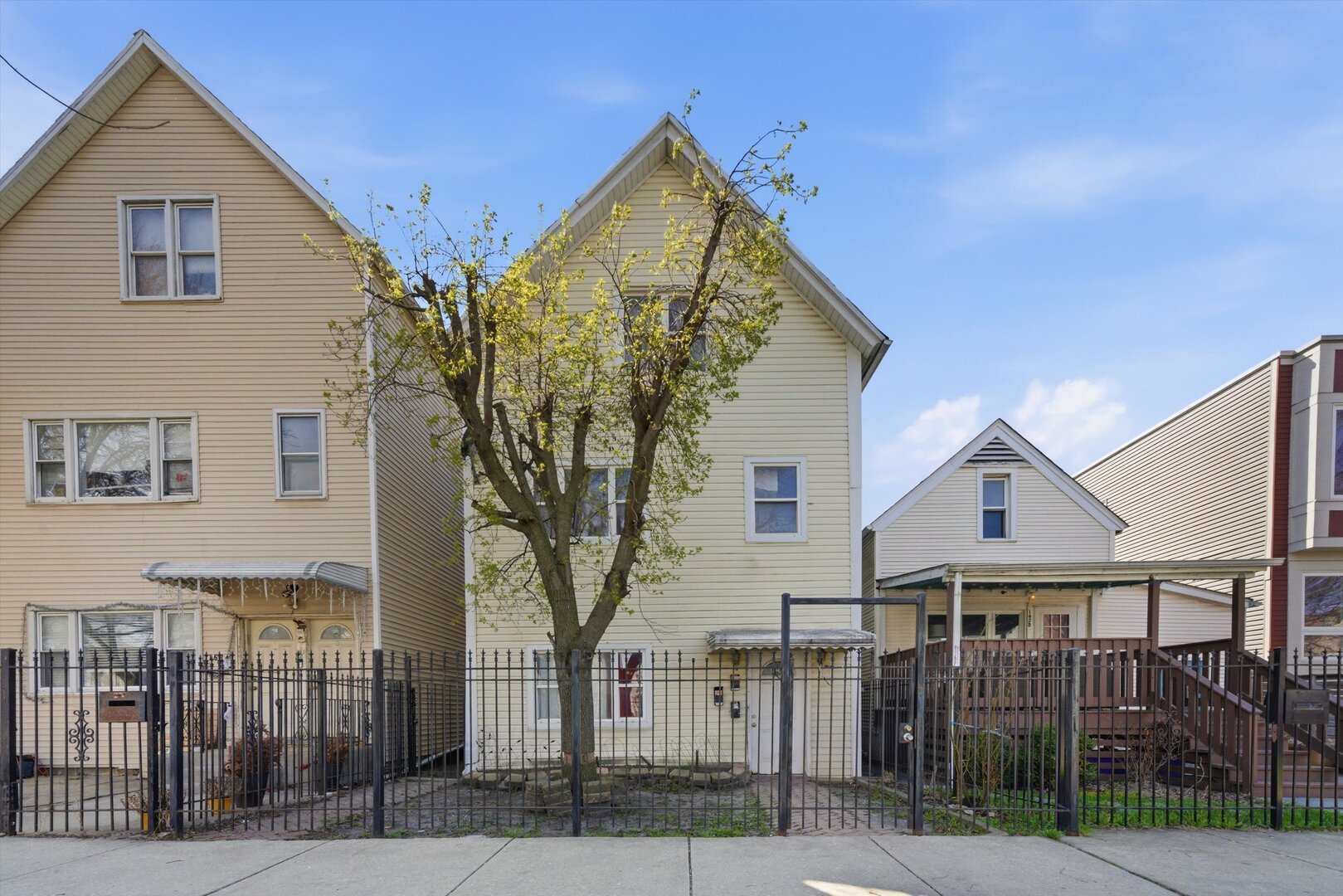 1626 North Saint Louis Avenue Chicago IL 60647