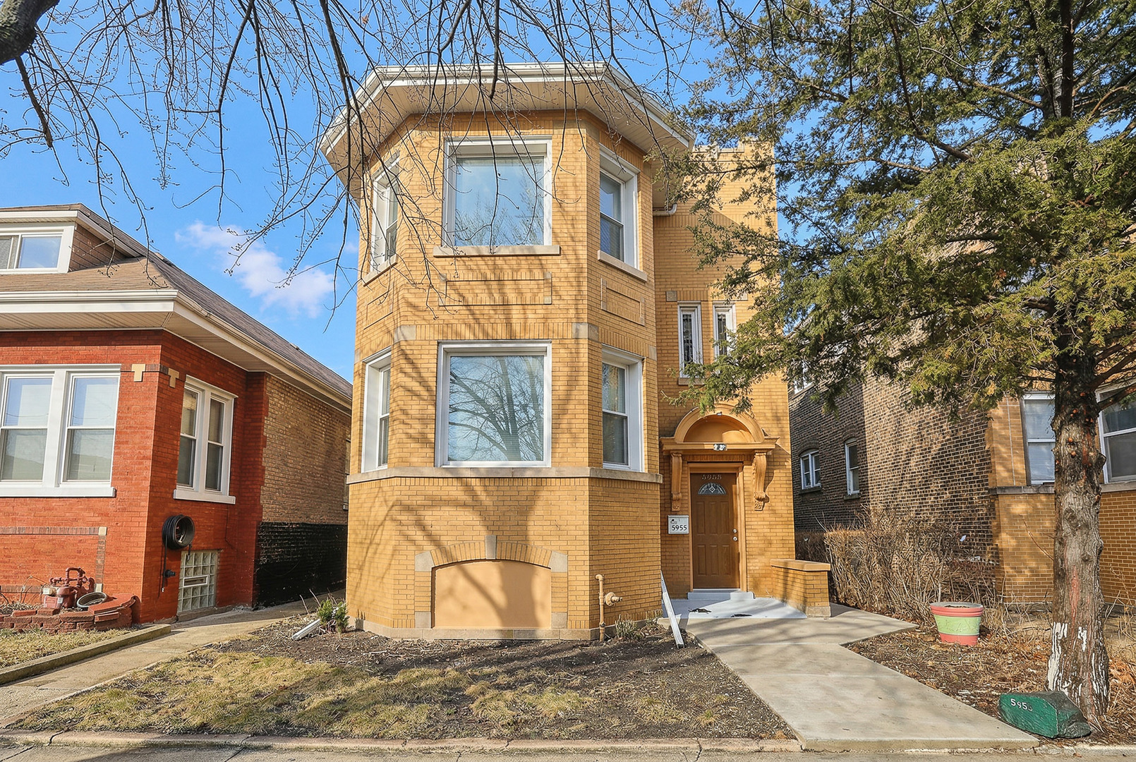 5955 South Whipple Street Chicago IL 60629