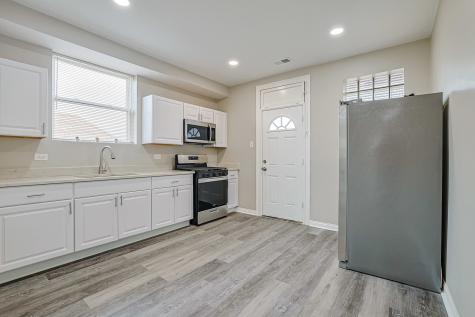 5955 South Whipple Street Chicago IL 60629