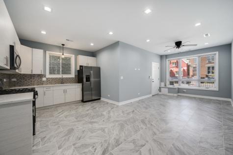 3031 West Warren Boulevard Chicago IL 60612